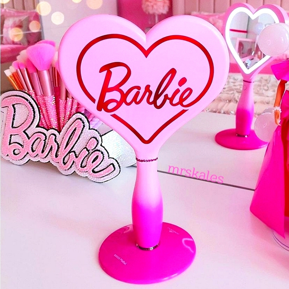 Barbie LED Handheld Mirror